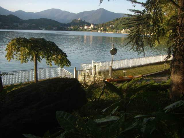 B&B In Riva Al Lago Αβιλιάνα Εξωτερικό φωτογραφία